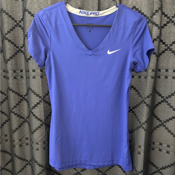Nike Pro Dri-Fit V-Neck Slim Fit Short Sleeve Top - Picture 1 of 6